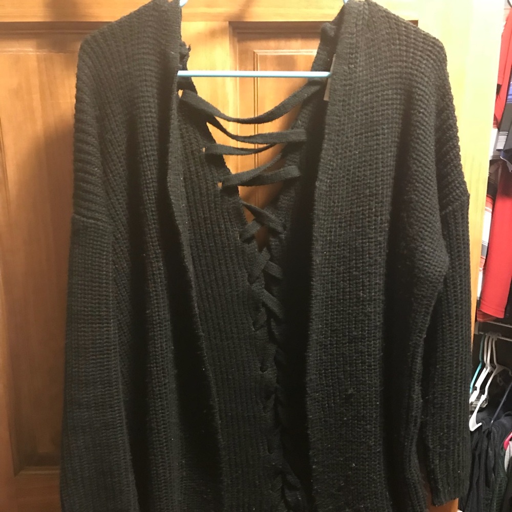 Dreamers criss cross cardigan sweater in black